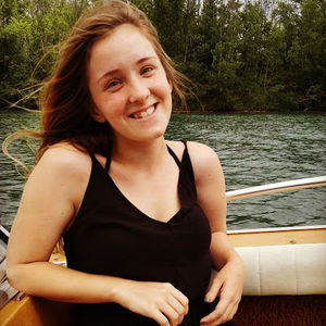 Meet your Posher, Claire